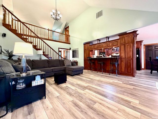 223 Steeple Pointe Lane, Bedford, IN 47421