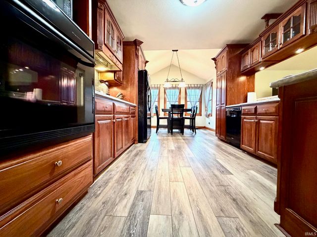 223 Steeple Pointe Lane, Bedford, IN 47421