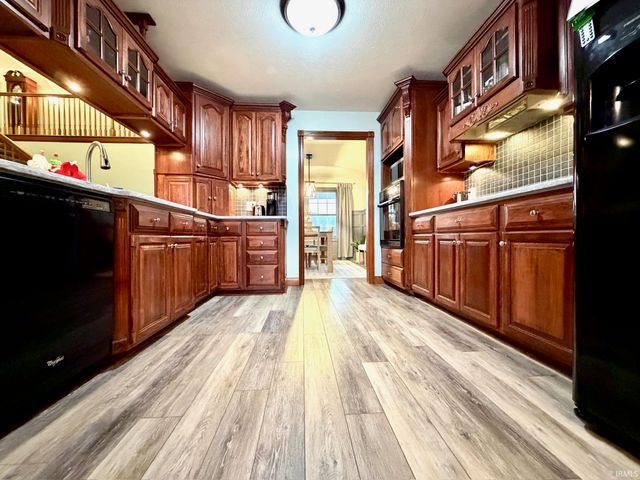 223 Steeple Pointe Lane, Bedford, IN 47421