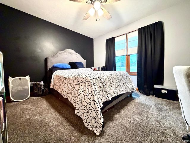 223 Steeple Pointe Lane, Bedford, IN 47421