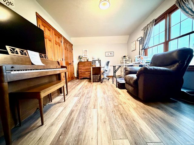 223 Steeple Pointe Lane, Bedford, IN 47421