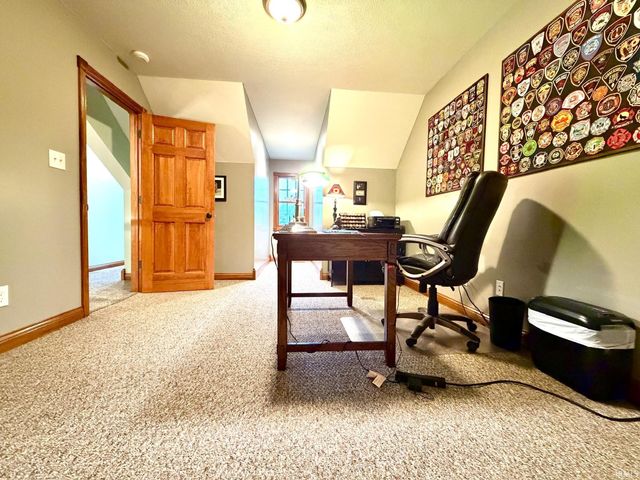 223 Steeple Pointe Lane, Bedford, IN 47421