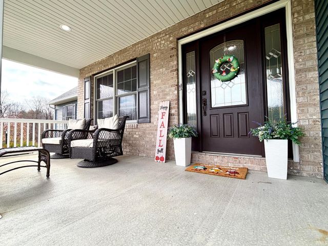 223 Steeple Pointe Lane, Bedford, IN 47421