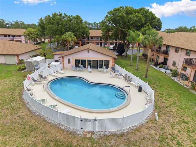 13250 RIDGE ROAD 7-4, Largo, FL 33778