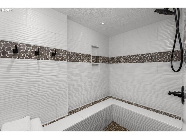 3995 Sw LAFOLLETT Rd, Cornelius, OR 97113