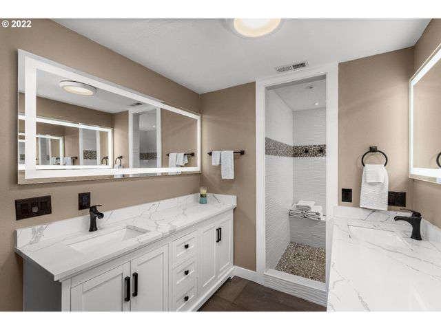 3995 Sw LAFOLLETT Rd, Cornelius, OR 97113