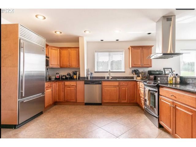 3995 Sw LAFOLLETT Rd, Cornelius, OR 97113