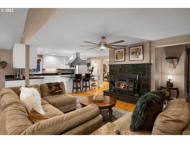 3995 Sw LAFOLLETT Rd, Cornelius, OR 97113