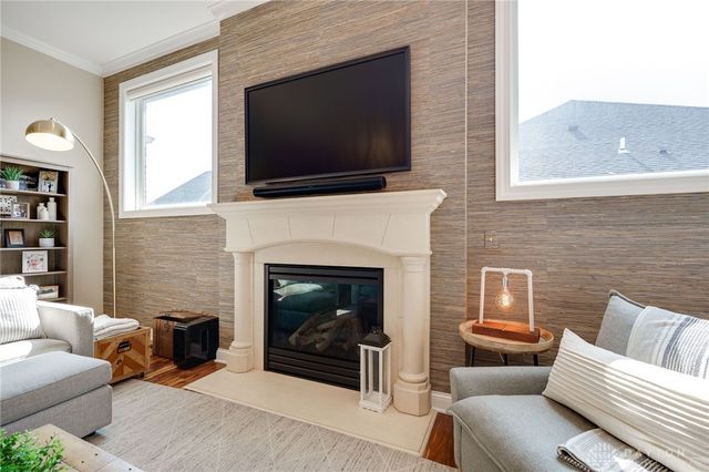 9369 Avingnon Way, Springboro, OH 45458