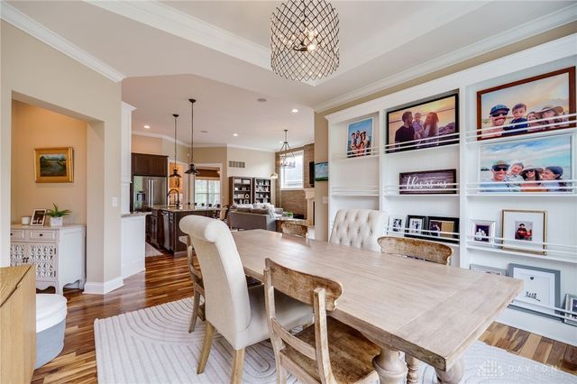 9369 Avingnon Way, Springboro, OH 45458