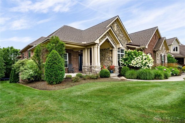 9369 Avingnon Way, Springboro, OH 45458