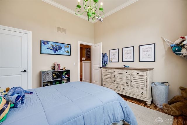 9369 Avingnon Way, Springboro, OH 45458