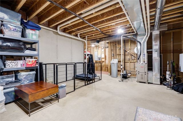 9369 Avingnon Way, Springboro, OH 45458