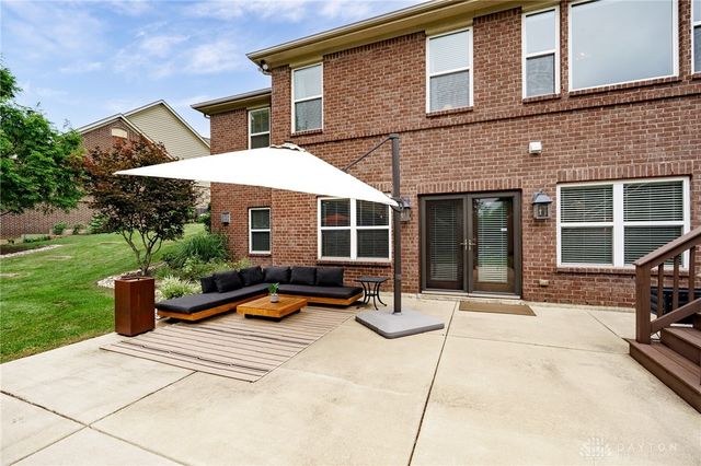 9369 Avingnon Way, Springboro, OH 45458