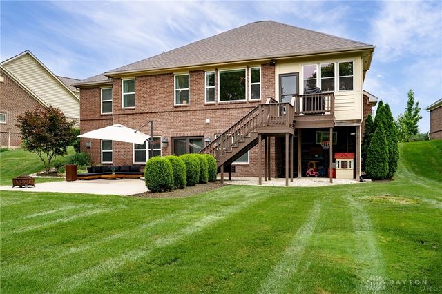 9369 Avingnon Way, Springboro, OH 45458