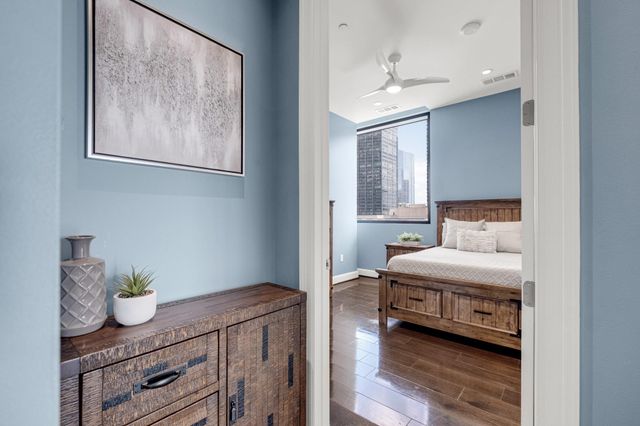 1211 Caroline Street 1801, Houston, TX 77002