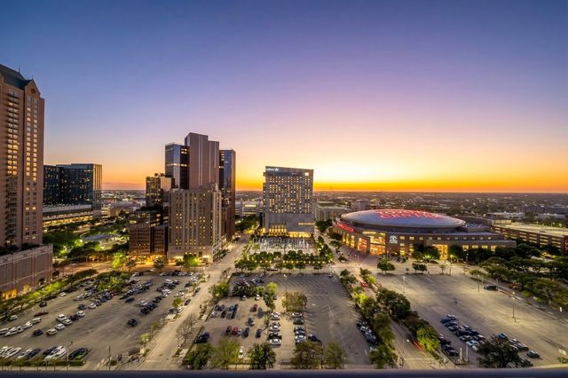 1211 Caroline Street 1801, Houston, TX 77002