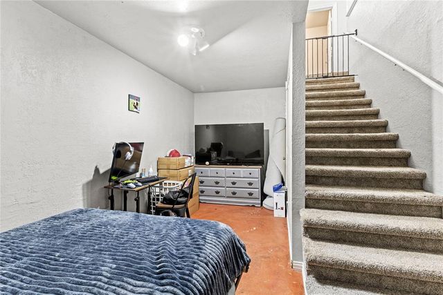 105 Jakes Place, Weatherford, OK 73096