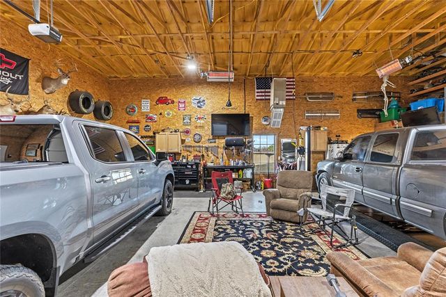 105 Jakes Place, Weatherford, OK 73096