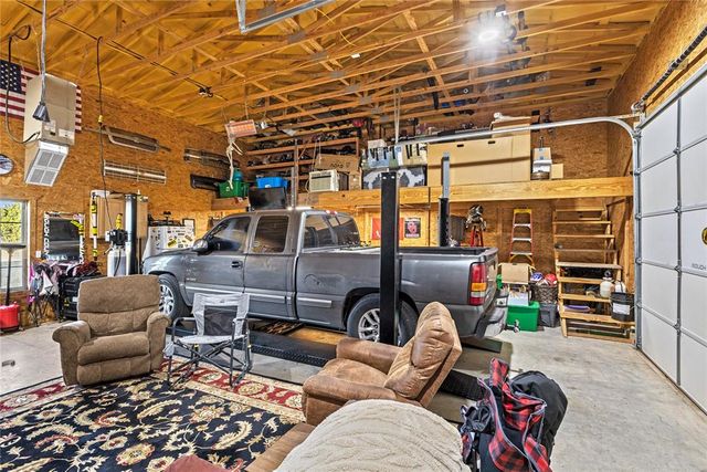 105 Jakes Place, Weatherford, OK 73096