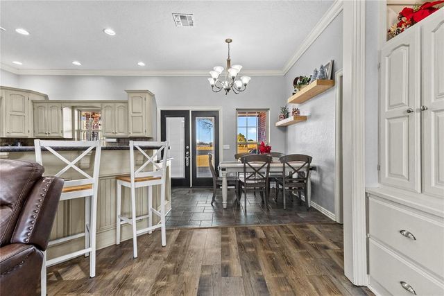 105 Jakes Place, Weatherford, OK 73096