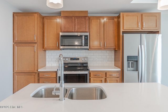 14 Grace Street Apt 1111, Wilmington, NC 28401