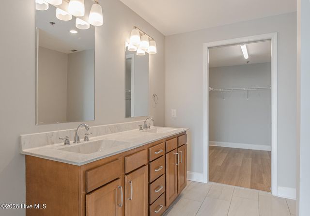 14 Grace Street Apt 1111, Wilmington, NC 28401