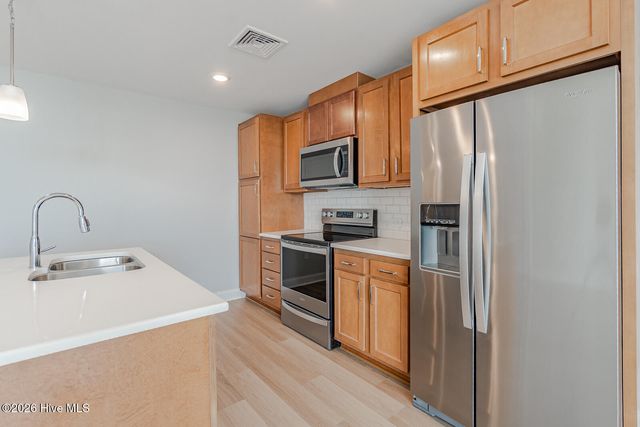 14 Grace Street Apt 1111, Wilmington, NC 28401