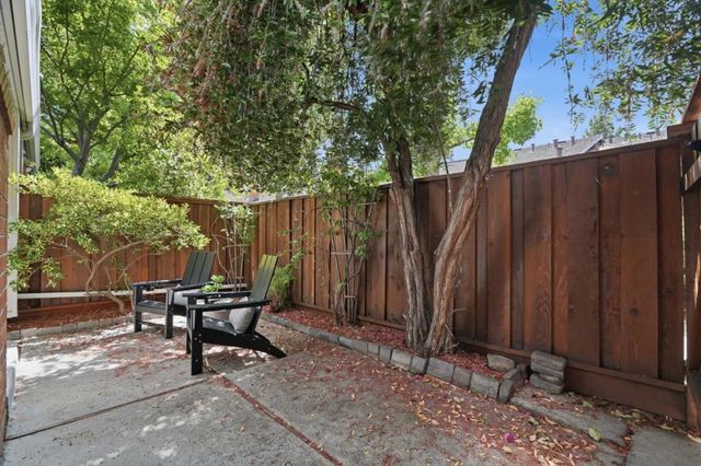 10977 Northseal Square, Cupertino, CA 95014