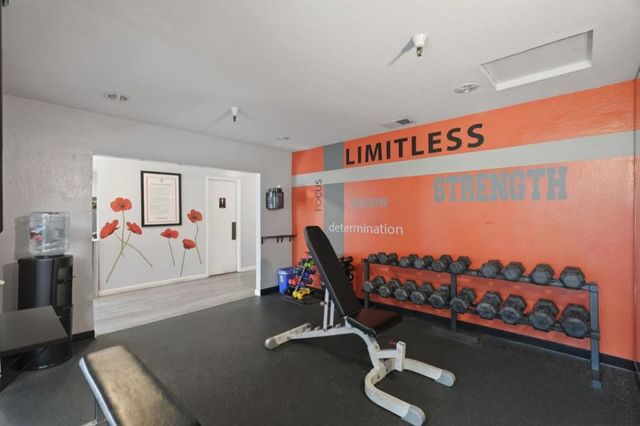 10977 Northseal Square, Cupertino, CA 95014