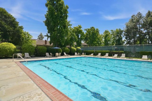 10977 Northseal Square, Cupertino, CA 95014