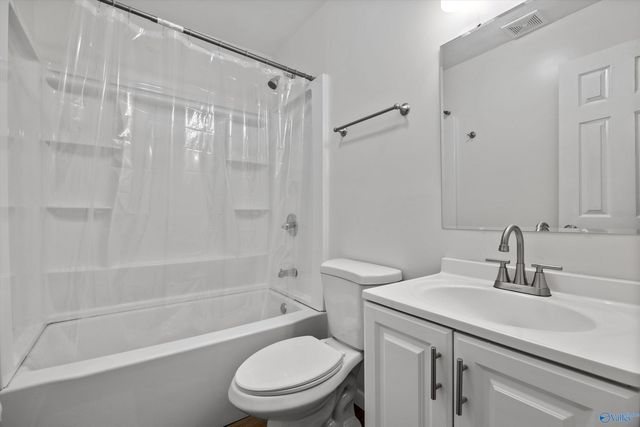 2703 Cave Avenue NW, Huntsville, AL 35810