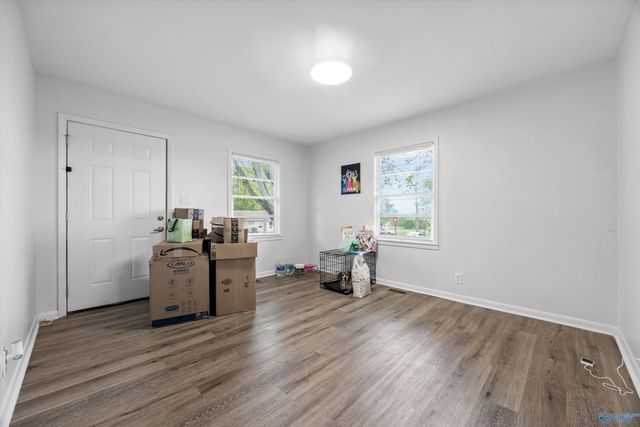 2703 Cave Avenue NW, Huntsville, AL 35810