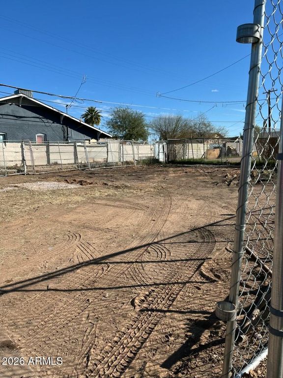 909 N 10TH Street 26, Phoenix, AZ 85006