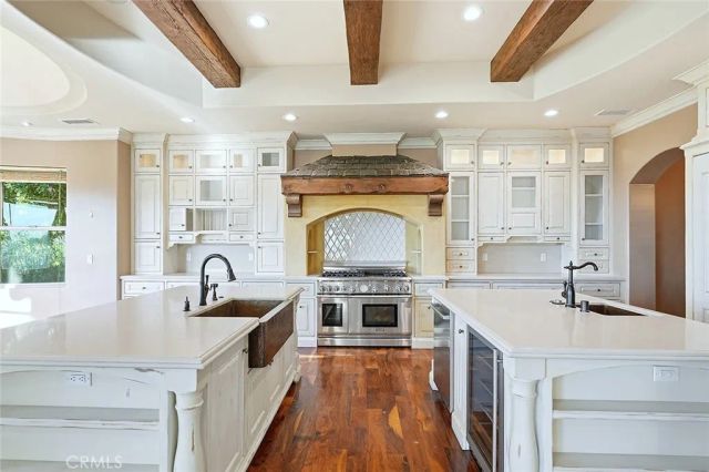 4430 Rosebank, La Canada Flintridge, CA 91011