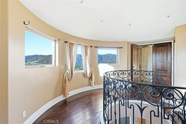 4430 Rosebank, La Canada Flintridge, CA 91011