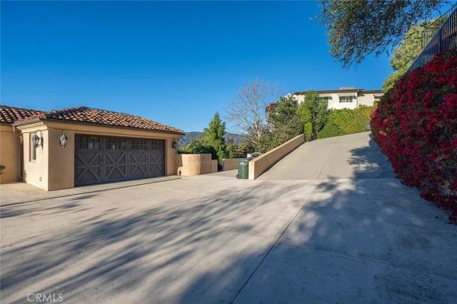 4430 Rosebank, La Canada Flintridge, CA 91011
