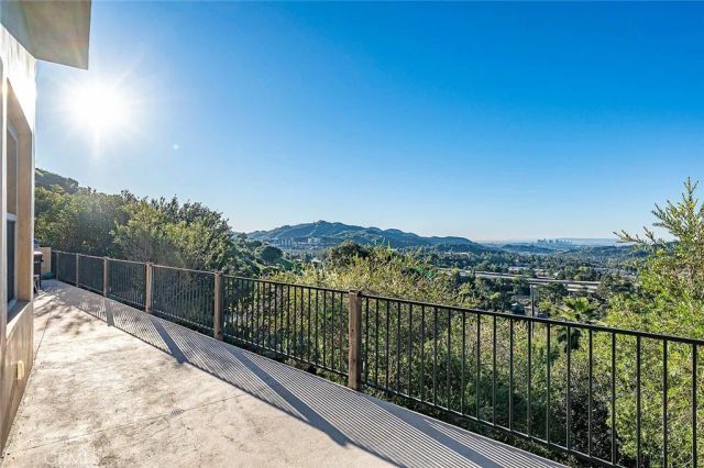 4430 Rosebank, La Canada Flintridge, CA 91011