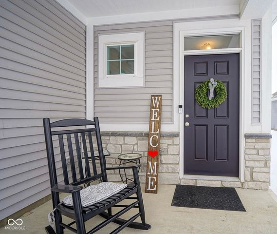 6040 Medina Spirit Drive, Indianapolis, IN 46237