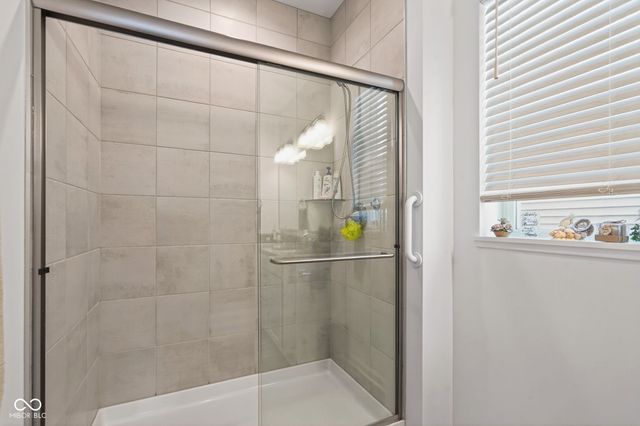 6040 Medina Spirit Drive, Indianapolis, IN 46237