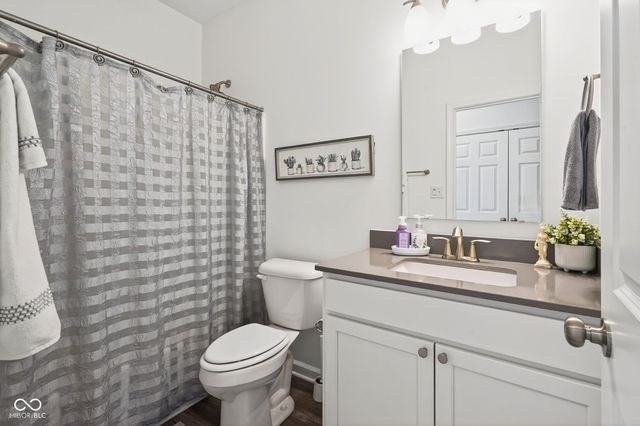 6040 Medina Spirit Drive, Indianapolis, IN 46237