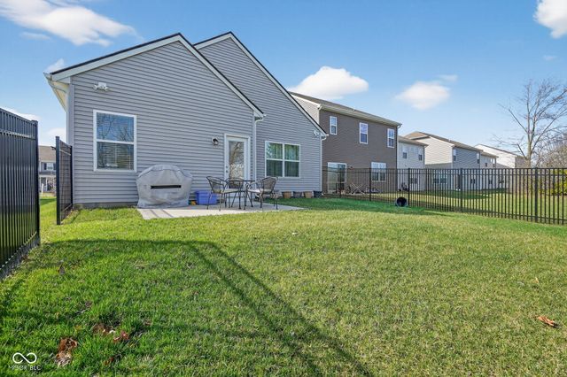 6040 Medina Spirit Drive, Indianapolis, IN 46237