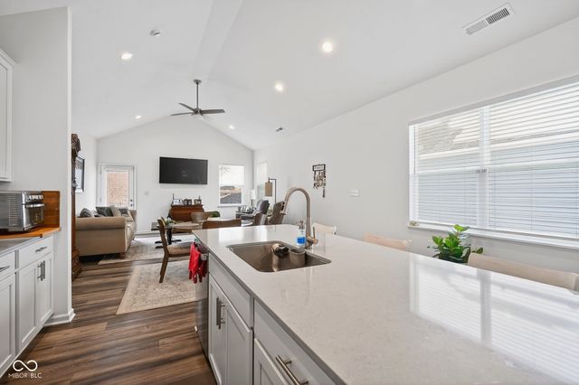 6040 Medina Spirit Drive, Indianapolis, IN 46237