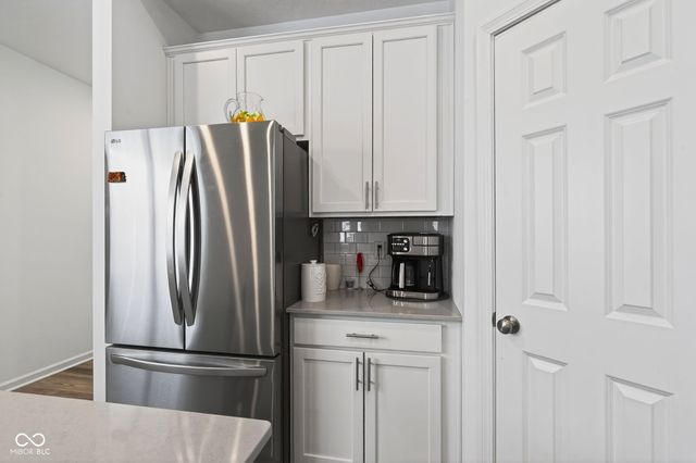 6040 Medina Spirit Drive, Indianapolis, IN 46237