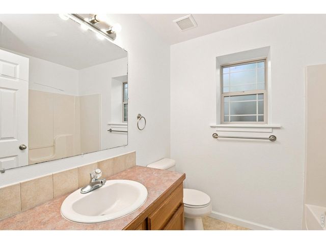 4214 Mariposa Ln, Evans, CO 80620