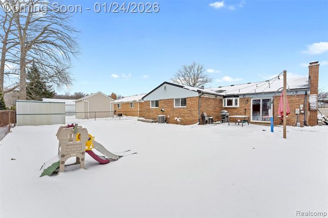 20443 Churchill Avenue, Trenton, MI 48183