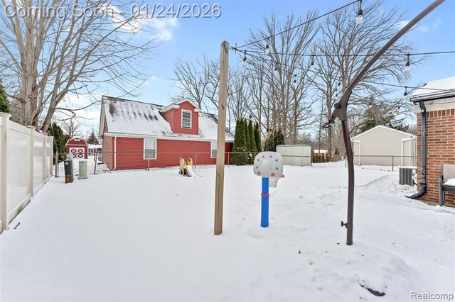 20443 Churchill Avenue, Trenton, MI 48183