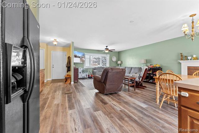 20443 Churchill Avenue, Trenton, MI 48183