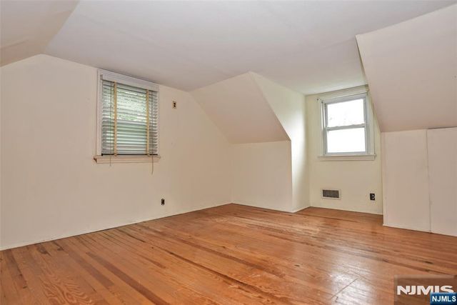 4 Demartini Place, Waldwick, NJ 07463