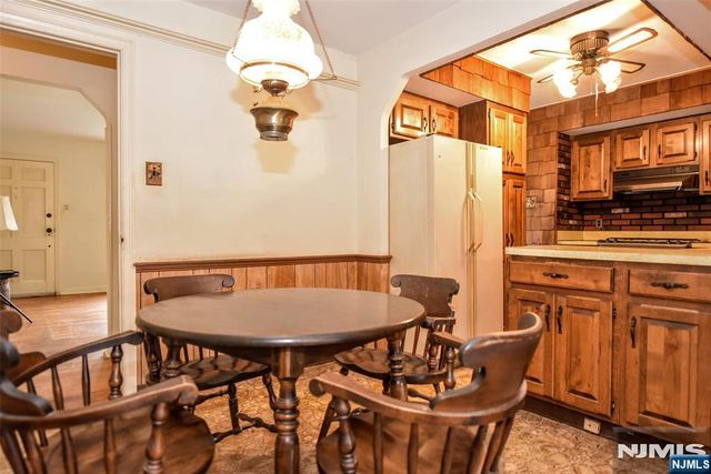 4 Demartini Place, Waldwick, NJ 07463